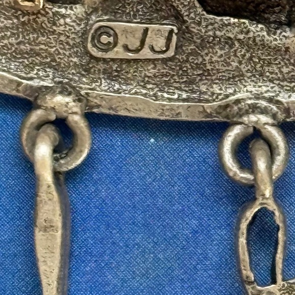 VINTAGE JONETTE JEWELRY Brooch Tea Time Matte Silver - Picture 3 of 5